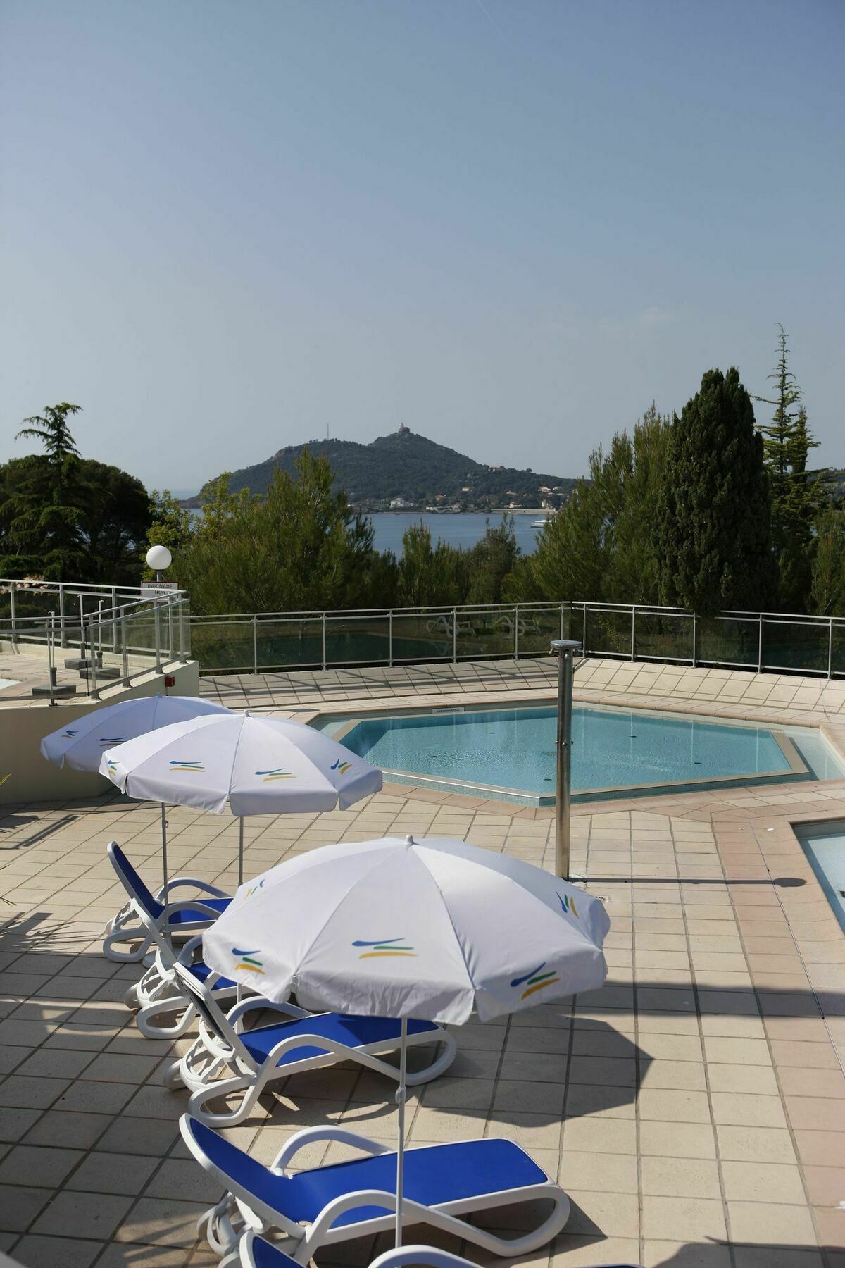 Village Club Les Mas De L'Esterel Saint-Raphael  Exterior photo
